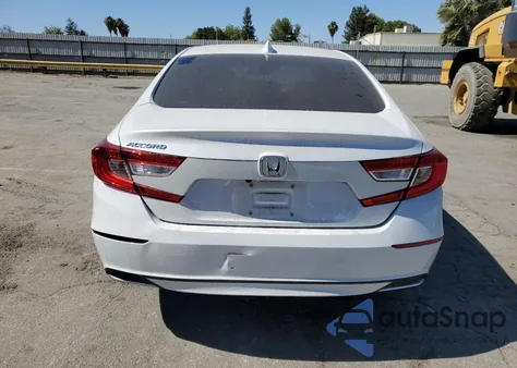 2021 Honda Accord Lx z USA, uszkodzony, nr VIN 1HGCV1F15MA113867